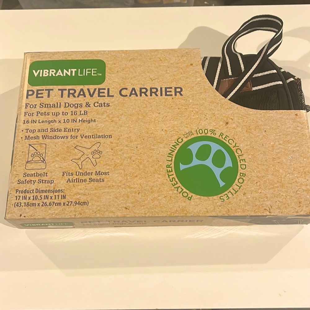 Vibrant Life Pet travel carrier